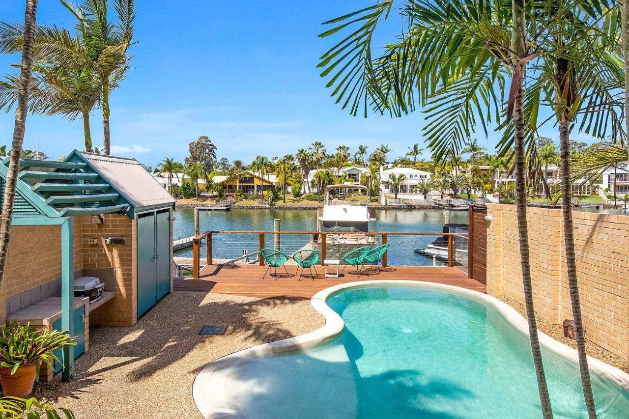 Sunshine Villa @ Sanctuary Cove Hope Island Exterior photo